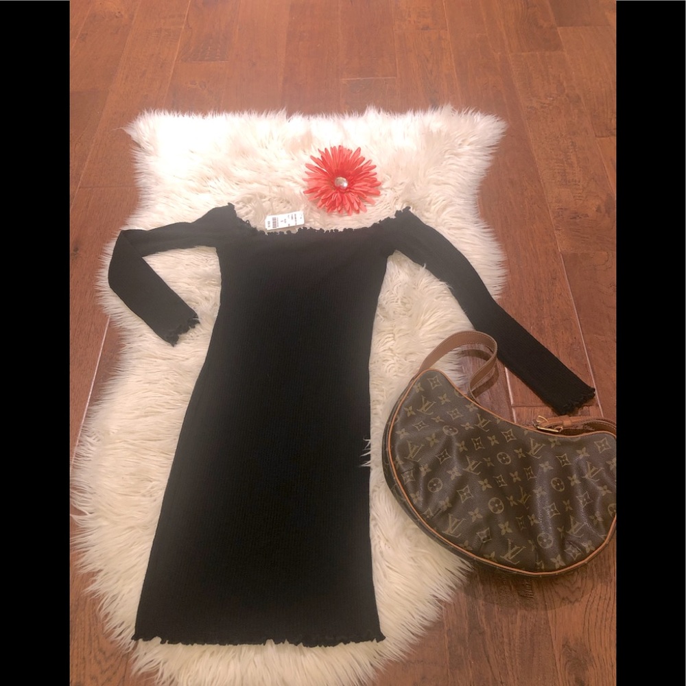 Marciano off shoulder dress